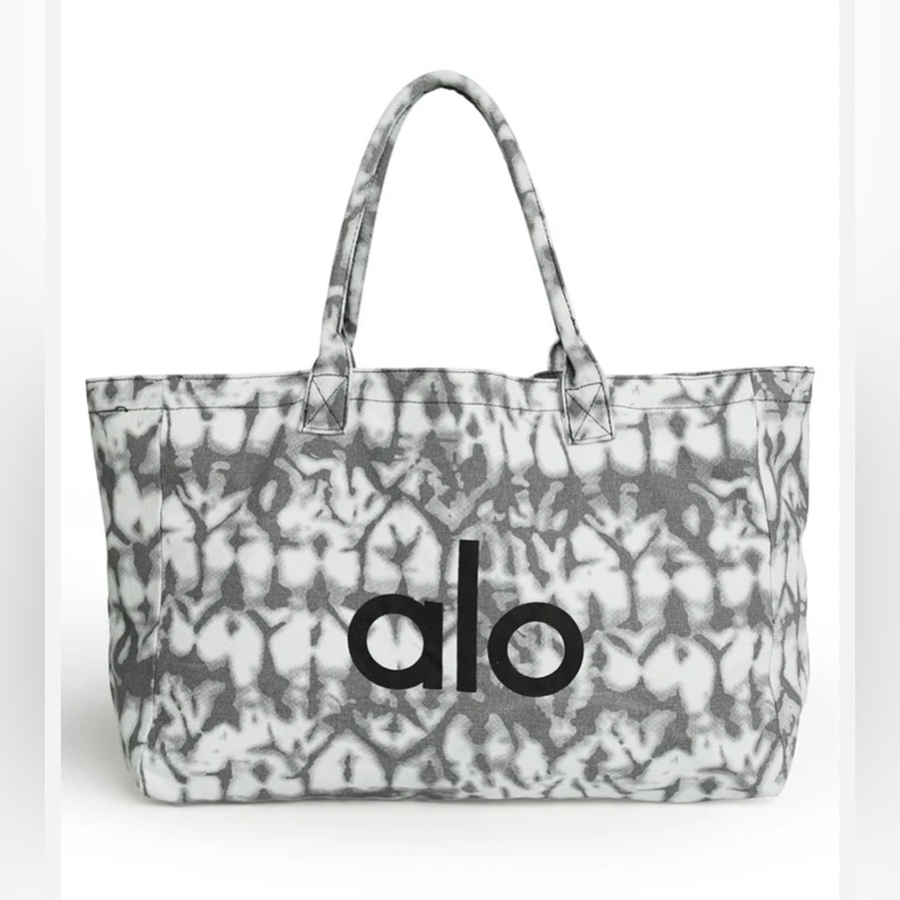 ALO YOGA Tote Bag ✨